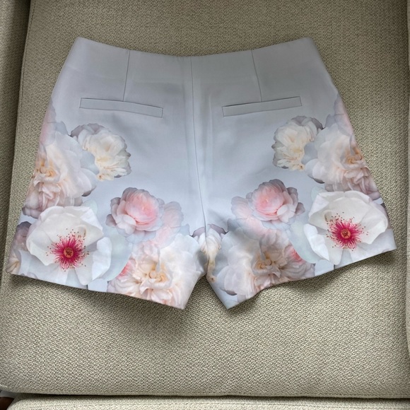 Size 1 - Picture 2 of 2